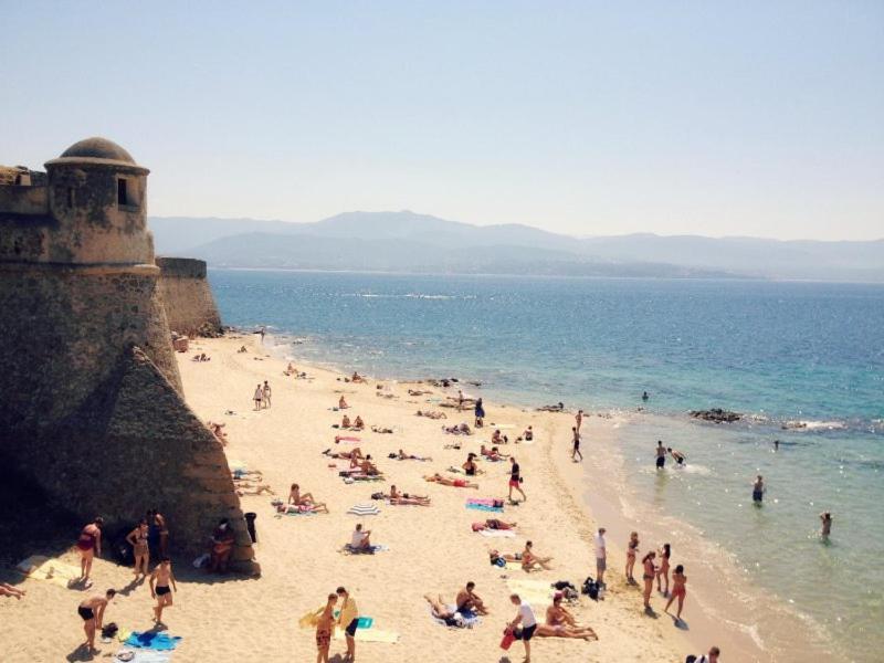 Studio Rue Pietonne Ajaccio أجاكسيو المظهر الخارجي الصورة