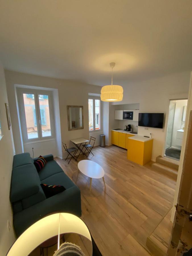 Studio Rue Pietonne Ajaccio أجاكسيو المظهر الخارجي الصورة