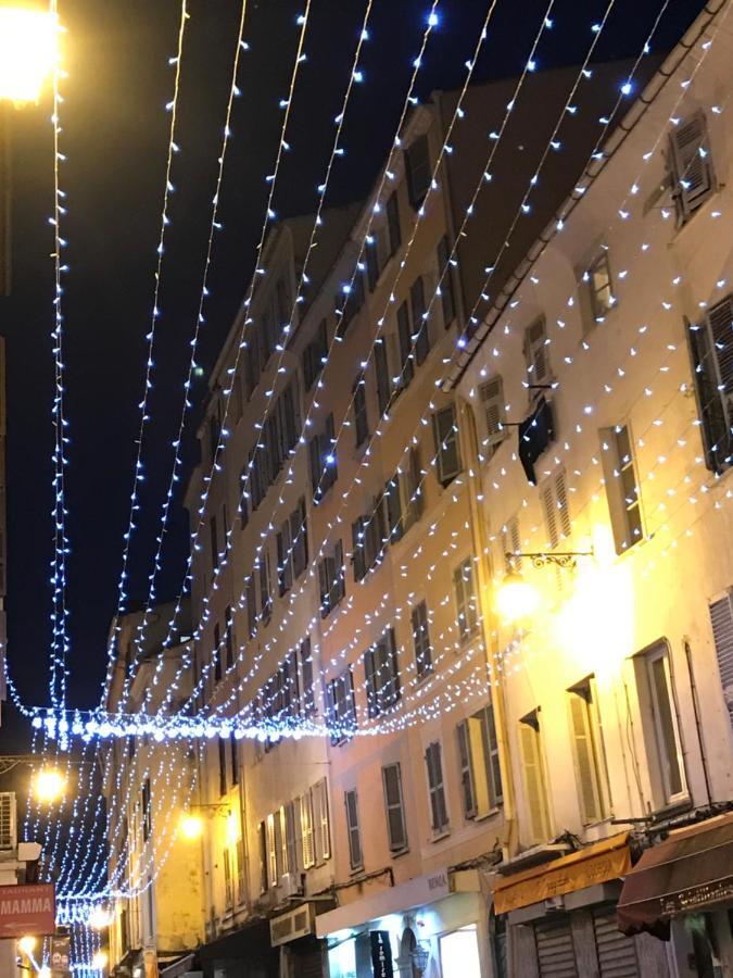 Studio Rue Pietonne Ajaccio أجاكسيو المظهر الخارجي الصورة